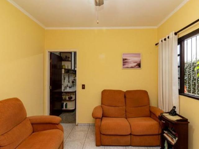 Casa tipo para venda com 2 quartos, 84m²