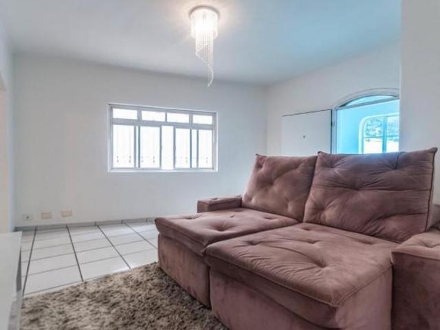 Casa tipo para venda com 5 quartos, sendo 1 suíte, 388m²