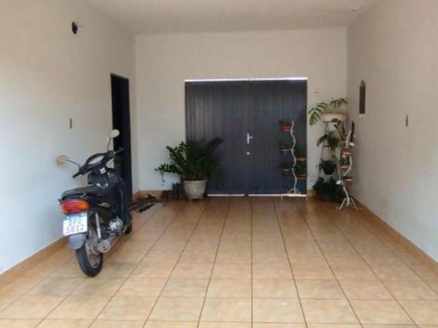 Casa tipo para venda com 5 quartos, 189m²
