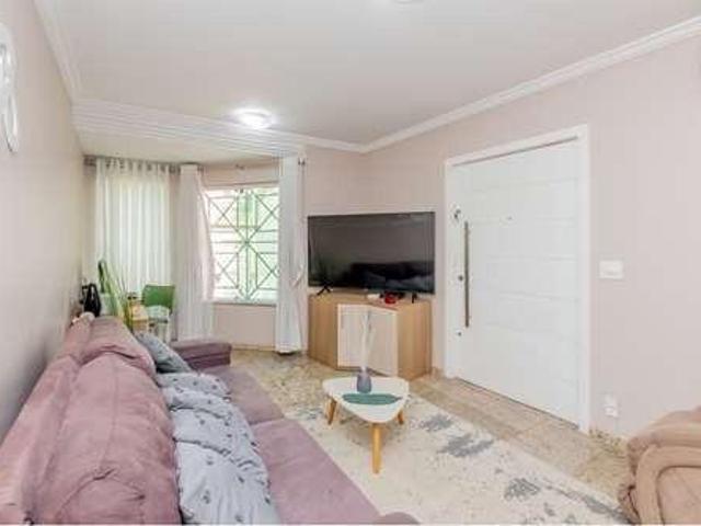Casa tipo para venda com 6 quartos, 226m²