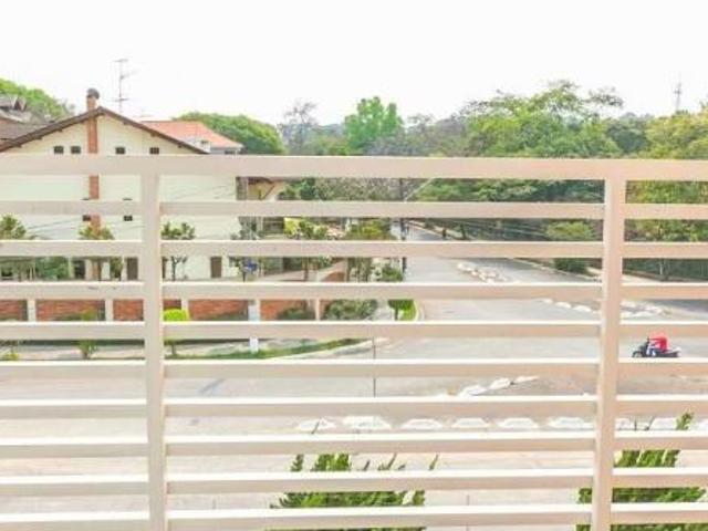 Casa tipo para venda e locação com 4 quartos, 600m²