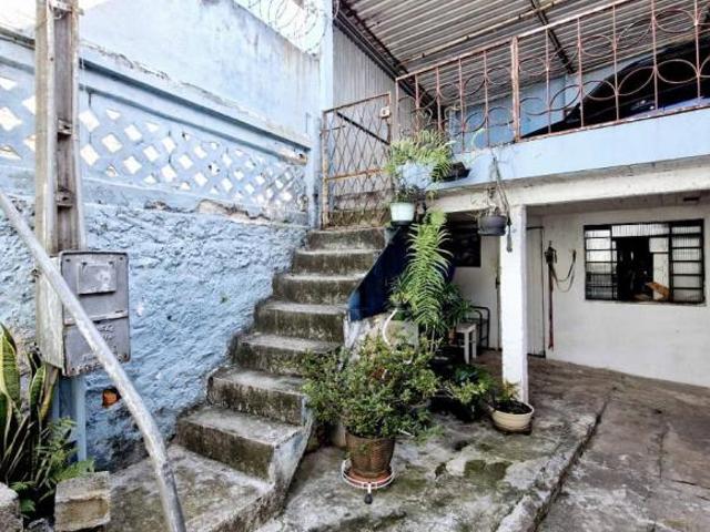 Casa tipo para venda em Vila Palmeiras com 3 quartos, 179m²