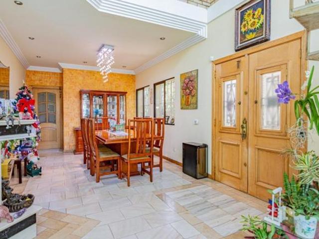 Casa tipo para venda em Bela Aliança com 4 quartos, sendo 3 suítes, 420m²