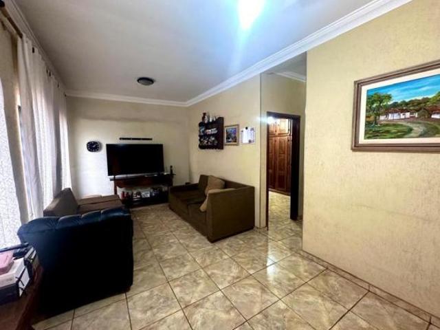 Casa tipo para venda em Campos Elíseos com 3 quartos, 190m²