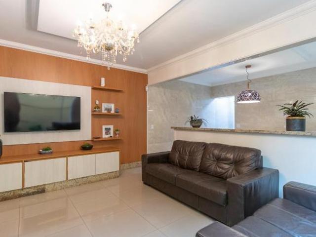 Casa tipo para venda em Interlagos com 3 quartos, sendo 3 suítes, 125m²