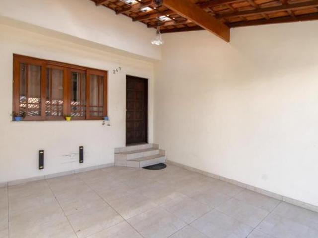 Casa tipo para venda em Jardim Santa Mena com 3 quartos, 142m²
