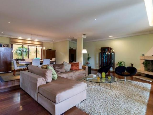 Casa tipo para venda em Jardim Prudência com 4 quartos, sendo 3 suítes, 440m²