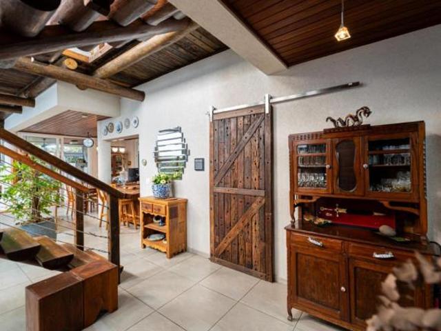 Casa tipo para venda em Planalto Paulista com 4 quartos, sendo 4 suítes, 326m²