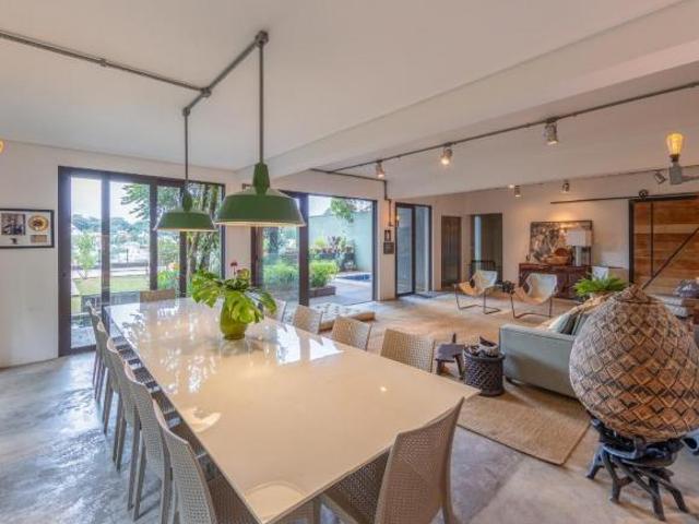 Casa tipo para venda em Sumaré com 4 quartos, sendo 4 suítes, 598m²