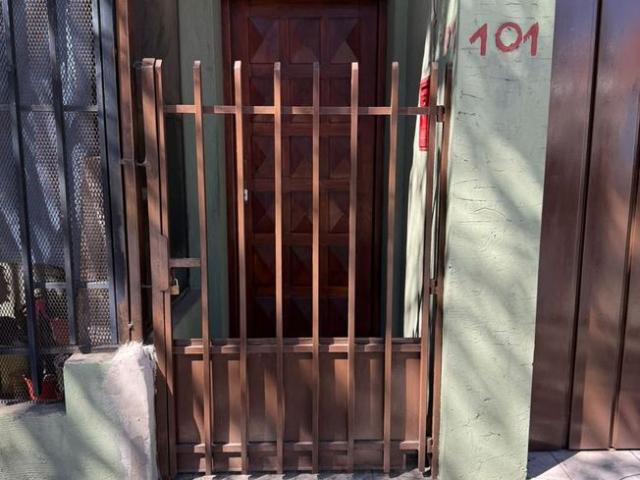 Casa Tipo PH En Alquiler 3 Ambientes, Primer Piso Por Escalera