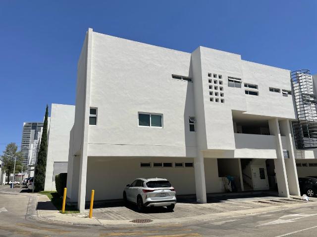 Casa tipo TownHouse, en renta, Residencial Chapalita, Guadalajara Jal