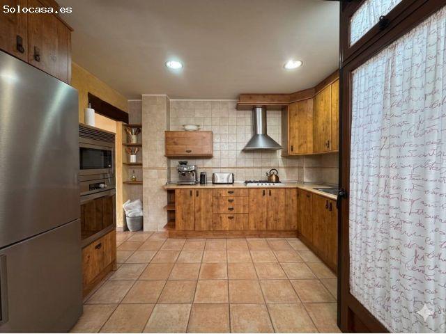 CASA TIPO TRIPLEX EN LA ALBERCA
