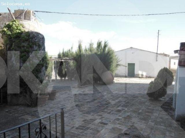Casa TIPICA DE PUEBLO CON FINCA IDEAL PARA CASA RURAL