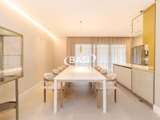 Casa toda mobiliada, estilo TownHouse, 3 suites