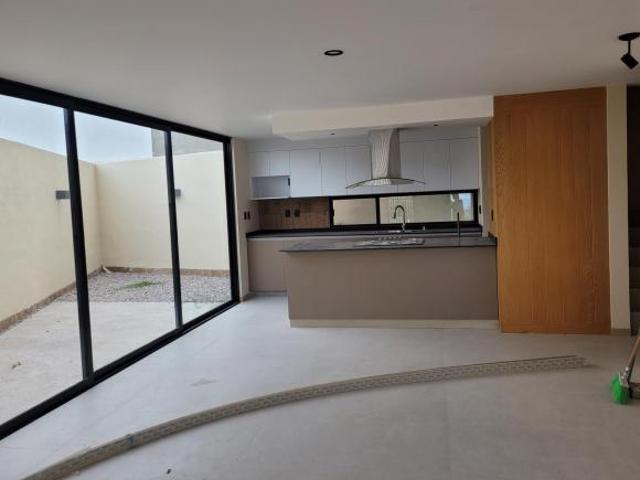 Casa TOLA1 en venta Privada Campo Azul
