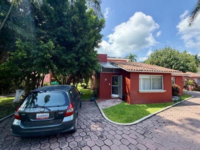 Casa totalmente amueblada en fraccionamiento, Ticuman Morelos