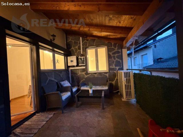 Casa totalmente reformada con garaje y terraza con barbacoa en el centro de La