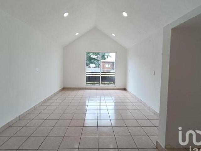 Casa totalmente remodelada a minutos del Libramiento Sur Poniente – como nueva