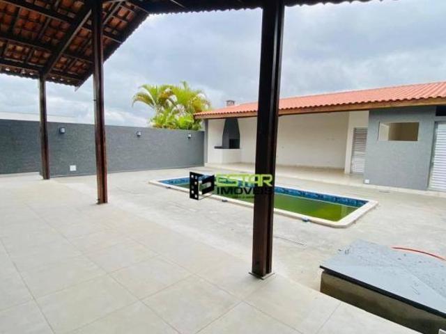 Casa totalmente térrea a 30 passos da Av. Lucas com piscina e quintal!
