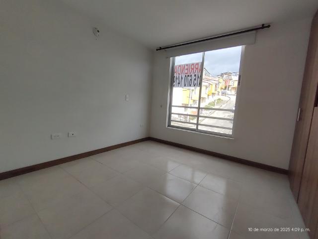 CASA Transversal 11 #60 F, La Cumbre, Manizales