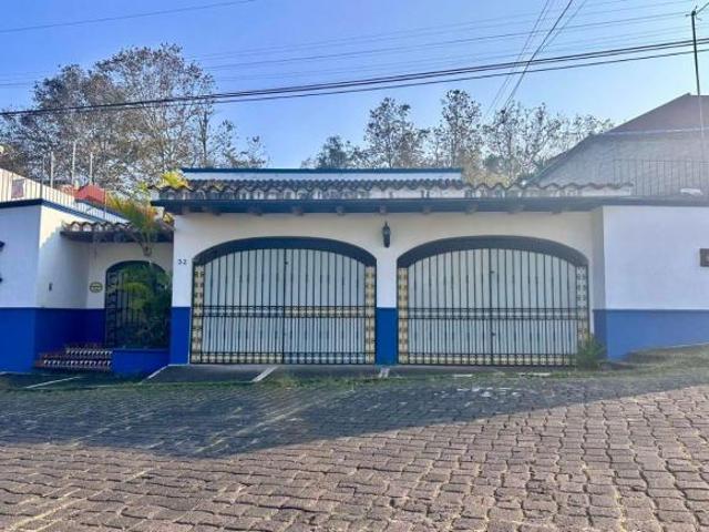 Casa tradicional mexicana, colonial en Fracc. Las Animas XALAPA con recamara planta baja