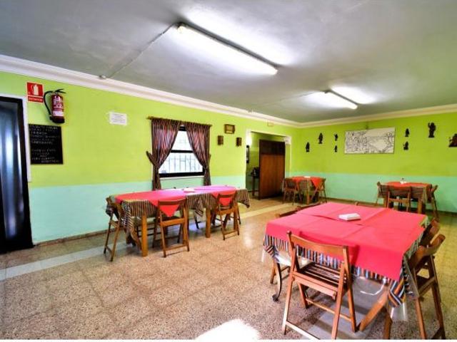 Casa Tradicional Canaria con Amplio Jardín