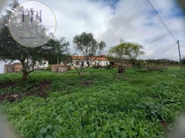 Casa Tradicional E Anexos C/ De Terreno De 1680 M2 0m² Portimão