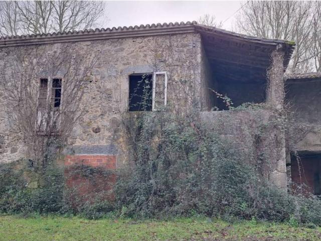 Casa tradicional gallega en venta en Ferreira de Pantón