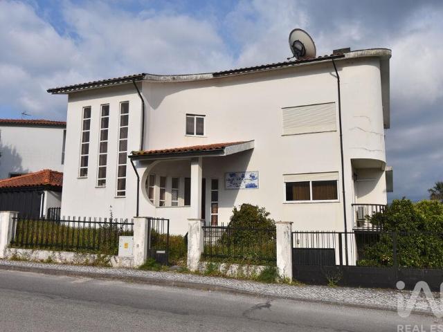 Casa / Villa T4 em Miranda do Corvo de 385,00 m²