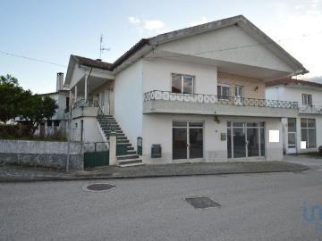 Casa tradicional T3 em Espinhal de 296,00 m² 296m² Espinhal