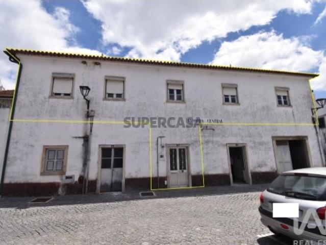 Casa tradicional T3 em São Miguel, Santa Eufémia e Rabaçal de 137,00 m²