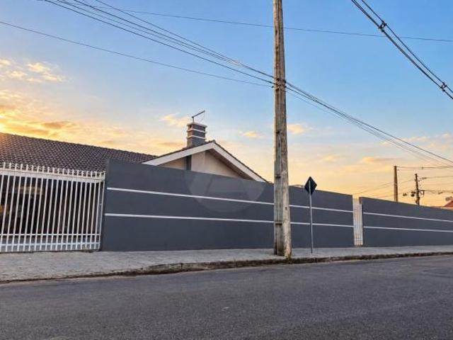 Casa três dormitórios, Campo Largo/PR