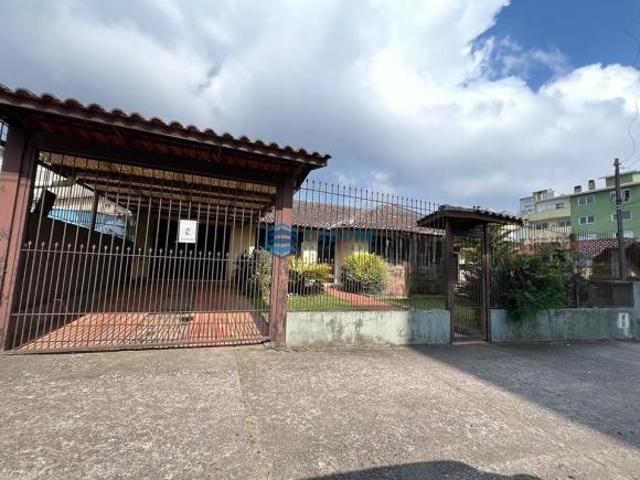 Casa três quartos, no Bela Vista