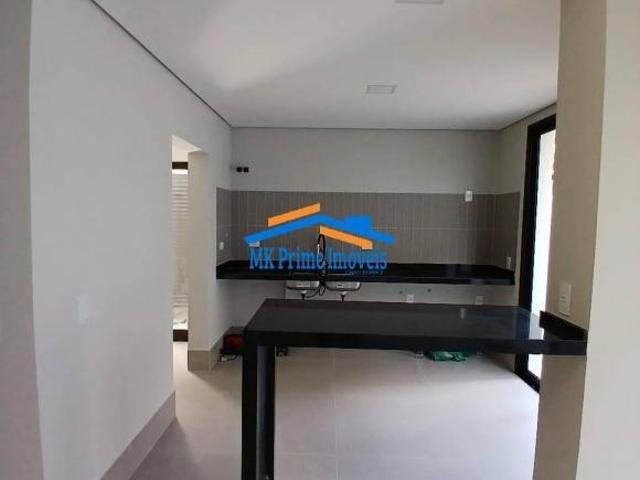 Casa Triplex c/ 5 Quartos 3 Suítes no Cambury Residence II 200m da Praia
