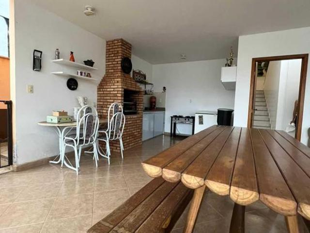 Casa Triplex com 4 quartos à venda em Viçosa, no bairro João Braz Da Costa Val
