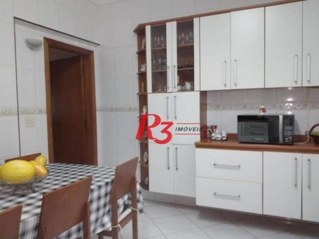 Casa Tríplex à venda com 4 dormitórios, piscina, churrasqueira, 237 m² Campo Grande Santos/SP