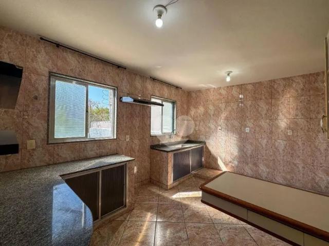 Casa Triplex a venda, São Francisco Xavier, 4 Quartos sendo 1 Suíte, 131 m², R$ 700.000