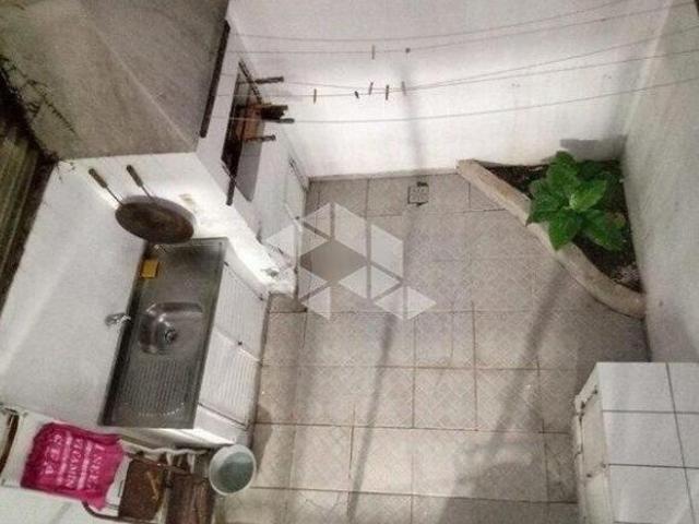Casa triplex em Condomínio fechado com infra completa!