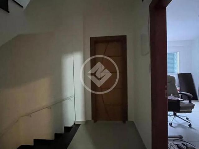 Casa triplex no Bairro Campo Grande em Santos
