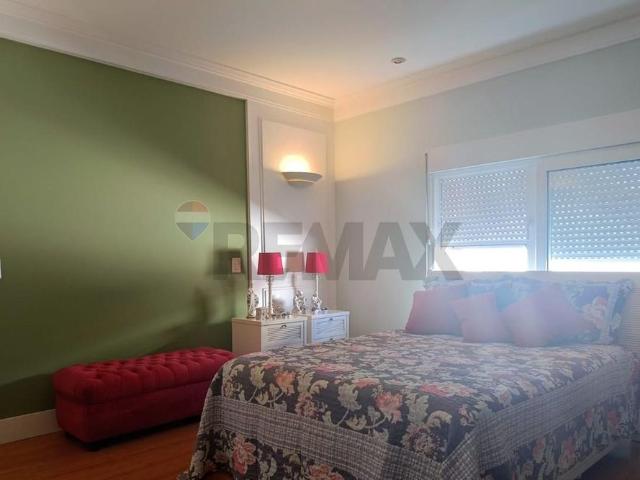 Casa Triplex para Alugar, 5 qts sendo 4 suítes, 600 m², Condomínio Rio Mar Barra da Tijuca RJ