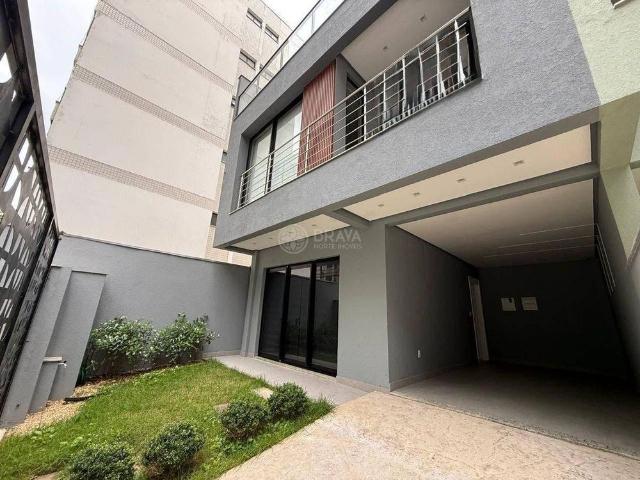 Casa Triplex Quadra Mar Centro de Balnário Camboriú