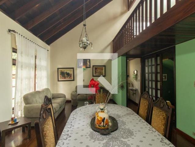 Casa, Uberaba, 5 Quartos, 400 m2 Curitiba
