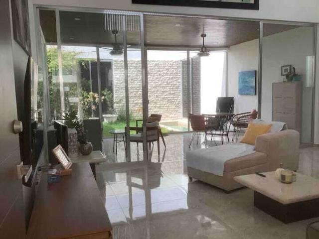 CASA UBICADA EN PRIVADA EL ORGIEN