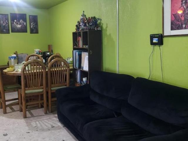 Casa, un solo dueño