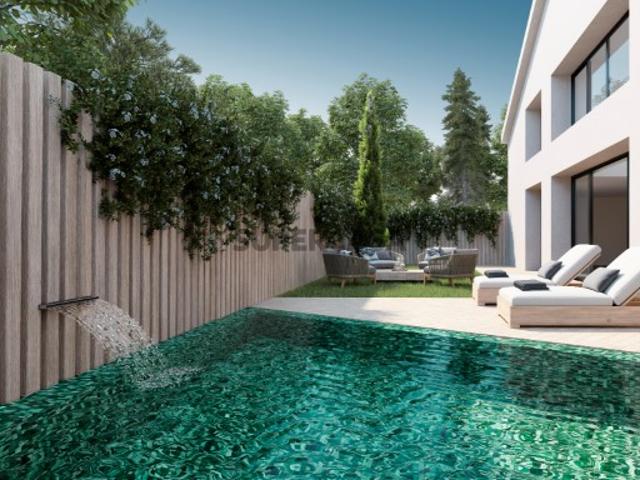 Casa Única com jardim privativo, na Lapa, Lisboa