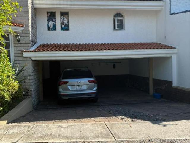 Casa Única por Su Tamaño en Zapopan – Plusvalía y Seguridad 24/7