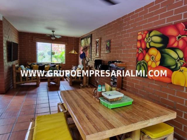 Casa Unifamiliar Amoblada En Arriendo Sector La Glorieta Cod: 32541