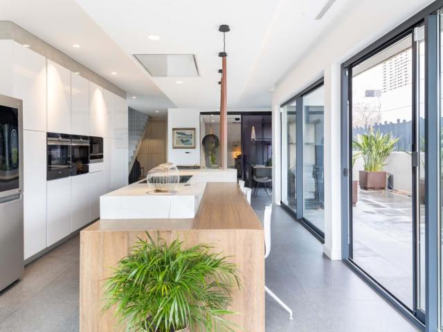 Casa unifamiliar contemporánea con vistas panorámicas en Sant Cugat