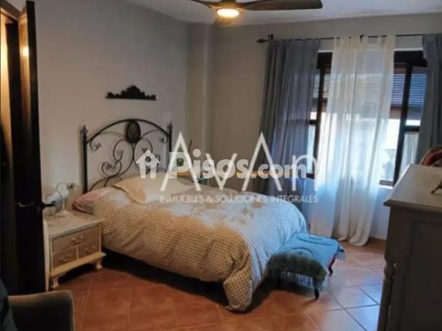 Casa unifamiliar en alquiler en Carretera de Madrid, 1, cerca de Calle Ermita de Alcolea