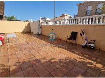 CASA UNIFAMILIAR EN RABASA